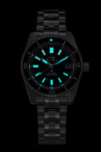 Load image into Gallery viewer, Thorn Steel Diver