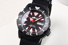 Load image into Gallery viewer, Heimdallr Black Monster Red Fang