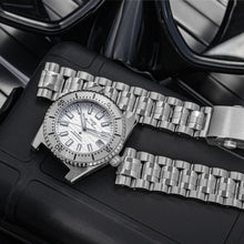 Load image into Gallery viewer, Thorn Steel Diver