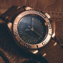 Load image into Gallery viewer, Shirryu Bronze Diver