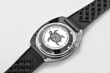 Load image into Gallery viewer, Rdunae Vintage Turtle 6105-8000 - WR Watches PLT