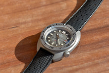 Load image into Gallery viewer, Rdunae Vintage Turtle 6105-8000 - WR Watches PLT