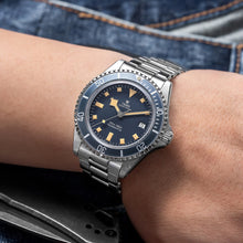 Load image into Gallery viewer, Thorn Vintage Snowflake Sub Diver - WR Watches