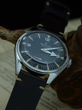 Load image into Gallery viewer, Hruodland Vintage Rail Watch - WR Watches