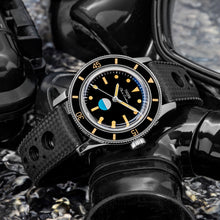 Load image into Gallery viewer, Thorn Titanium Anti-Magnetic FF Diver: Mil-Spec