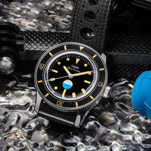 Load image into Gallery viewer, Thorn Titanium Anti-Magnetic FF Diver: Mil-Spec