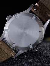 Load image into Gallery viewer, Hruodland Vintage WWII Military Watch - WR Watches