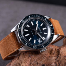 Load image into Gallery viewer, Hruodland Retro Diver
