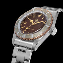 Load image into Gallery viewer, Thorn Big Crown Vintage 6200 Diver - WR Watches