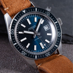 Hruodland Retro Diver
