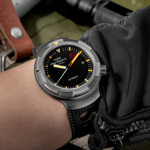 Load image into Gallery viewer, Thorn Titanium Retro Military Diver