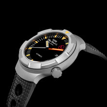 Load image into Gallery viewer, Thorn Titanium Retro Diver