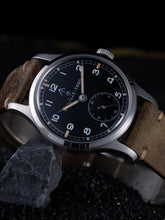 Load image into Gallery viewer, Hruodland Vintage WWII Military Watch - WR Watches