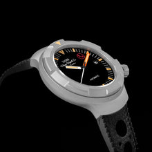 Load image into Gallery viewer, Thorn Titanium Retro Diver