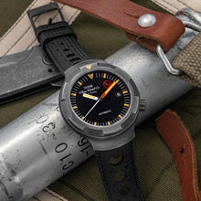 Load image into Gallery viewer, Thorn Titanium Retro Military Diver