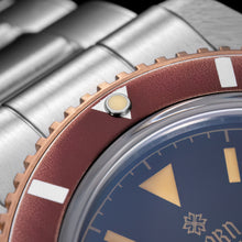 Load image into Gallery viewer, Thorn Big Crown Vintage 6200 Diver - WR Watches