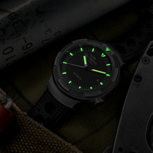 Load image into Gallery viewer, Thorn Titanium Retro Military Diver