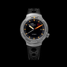 Load image into Gallery viewer, Thorn Titanium Retro Military Diver