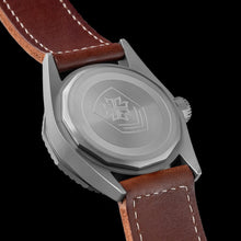 Load image into Gallery viewer, Thorn Titanium Royal Dagger Military Diver