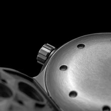 Load image into Gallery viewer, Thorn Titanium Retro Military Diver