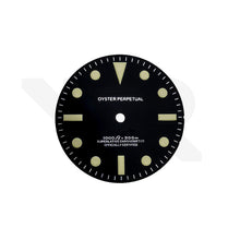 Load image into Gallery viewer, Retro Black Sub Dial for Seiko Mod: White Sub No Date