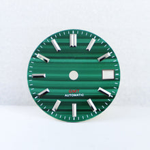 Load image into Gallery viewer, Malachite Green GMT Dial for Seiko NH34 Mod