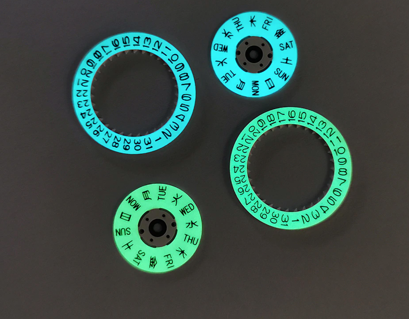 Full Luminous Day Date Disc | WR Watches