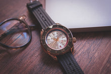 Load image into Gallery viewer, Proxima Bronze MM300 Day-date Silver Dial