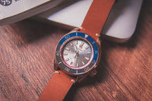 Load image into Gallery viewer, Proxima Bronze MM300 Day-date Silver Dial