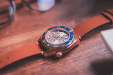 Load image into Gallery viewer, Proxima Bronze MM300 Day-date Silver Dial