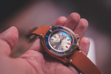 Load image into Gallery viewer, Proxima Bronze MM300 Day-date Silver Dial