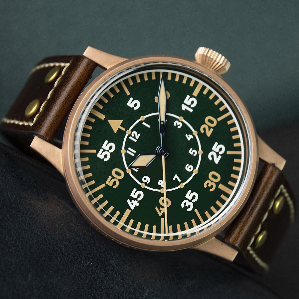 Aeromatic A1401 Aviator Observer horloge | Flieger uurwerken Aeromatic A1401 Aviator Observer horloge | Flieger uurwerken