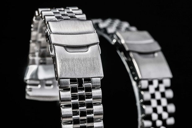 Seiko SBDC053 with OEM bracelet and Topper warranty | WatchUSeek Watch  Forums